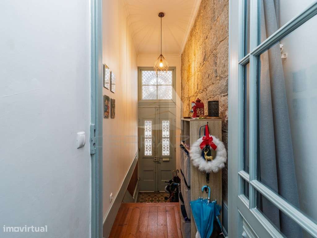 MORADIA INDEPENDENTE EM FRENTE AO JARDIM ARCA D'ÁGUA - PARANHOS - P...-5