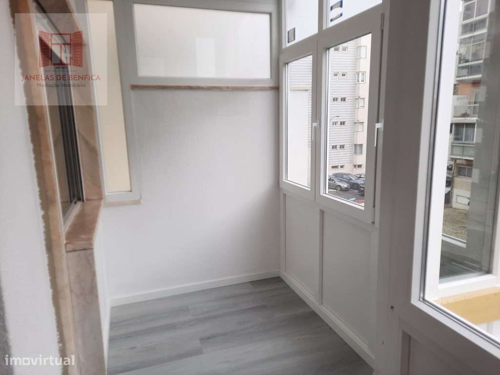 T2 totalmente remodelado, c/arrecadação - Oeiras-9