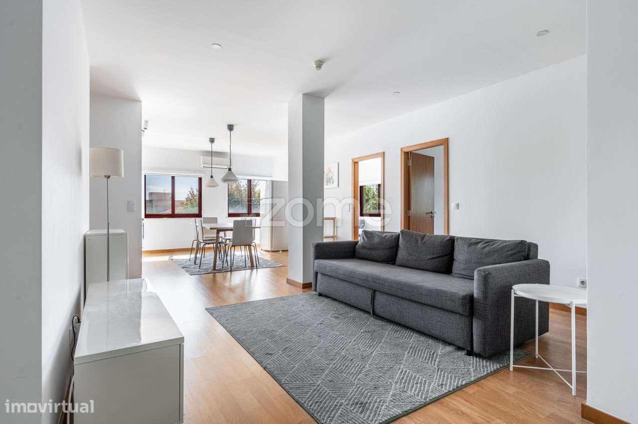 Apartamento T2, orientado a sul e poente, Rua da Constituição, Porto - Grande imagem: 4/38