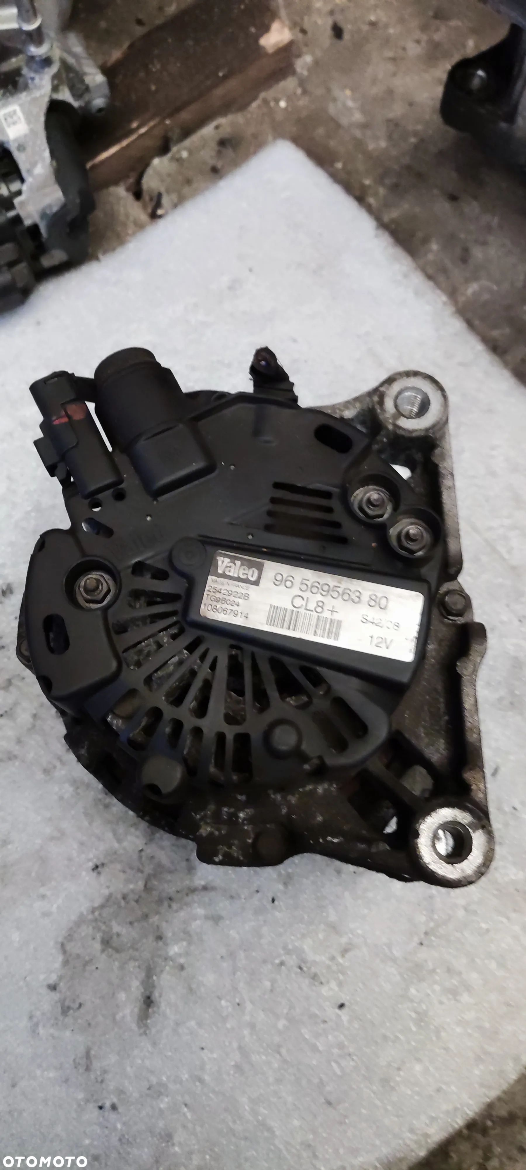 Alternator 5705FC 9656956380 Valeo TG9B024 Citroen Peugeot 90A - 1