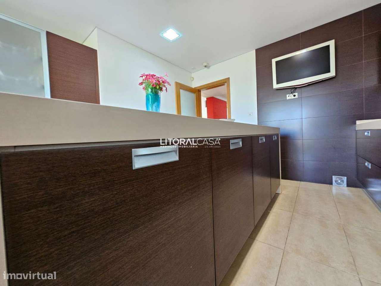 Moradia Isolada | 4 suites - Grande imagem: 2/60