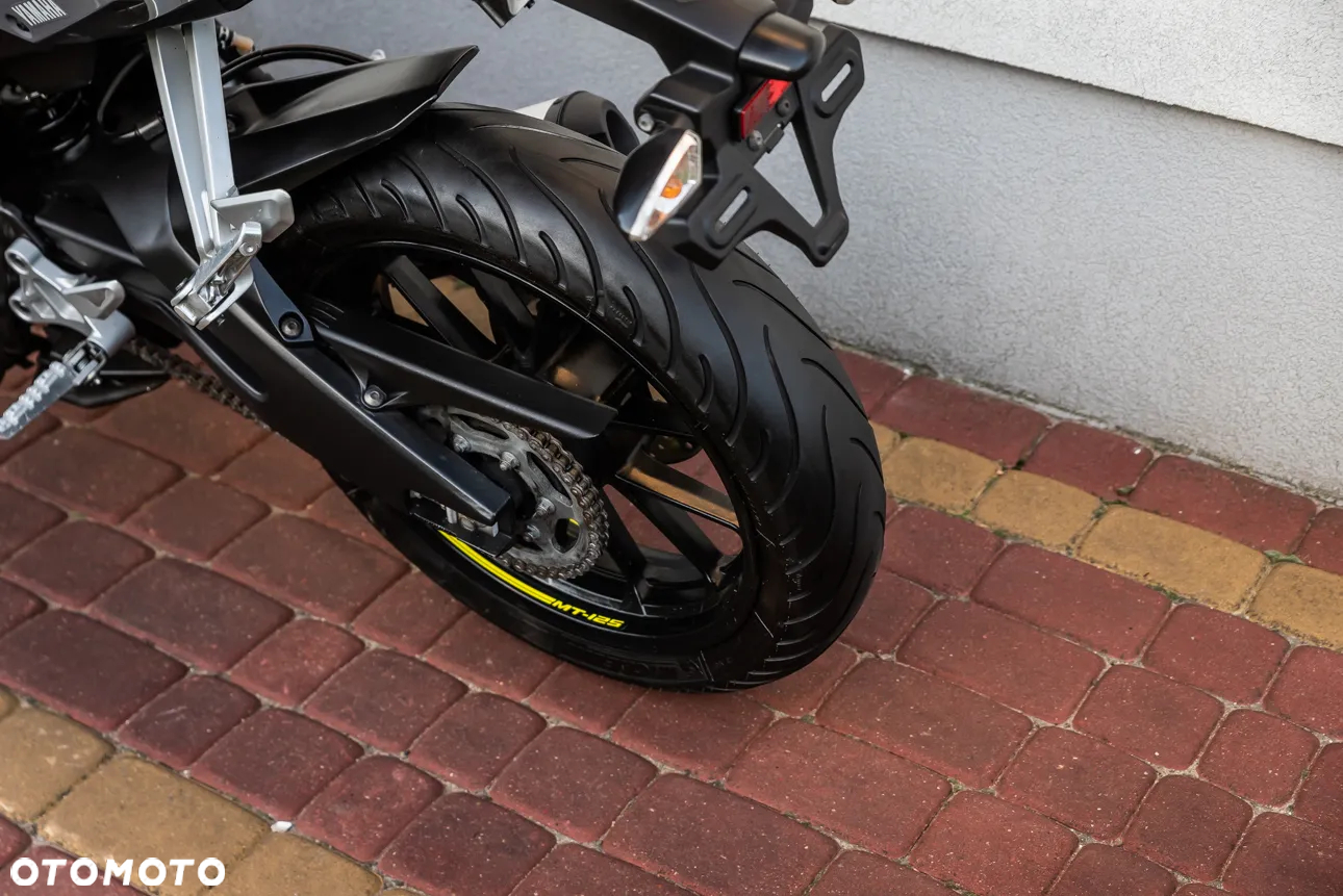 Yamaha MT - 8