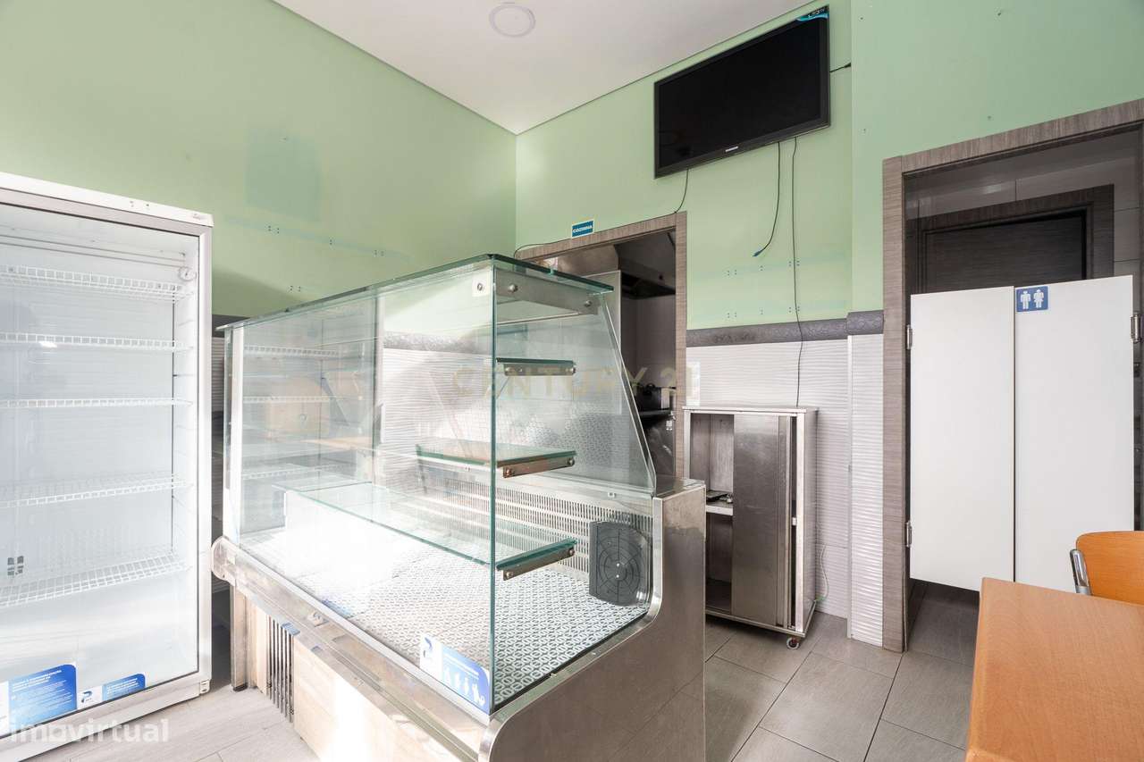 Arrenda-se Loja com Negócio de Café - OPTIMO INVESTIMENTO - Grande imagem: 5/10