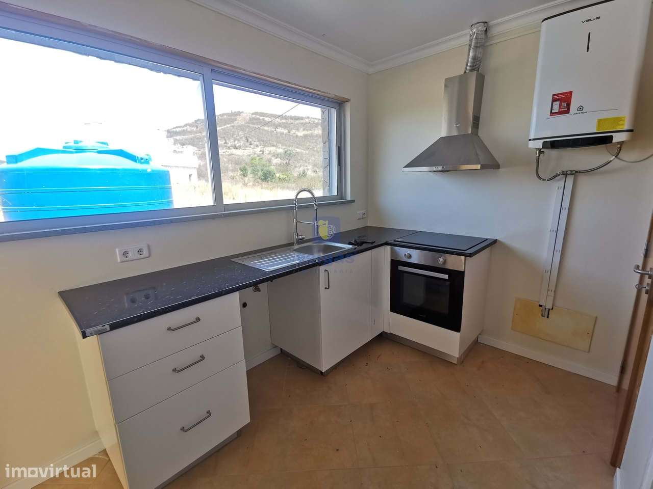 Moradia Nova a Estrear com 130m2 em Lote de 435m2, situada a 12kms a N - Grande imagem: 3/53