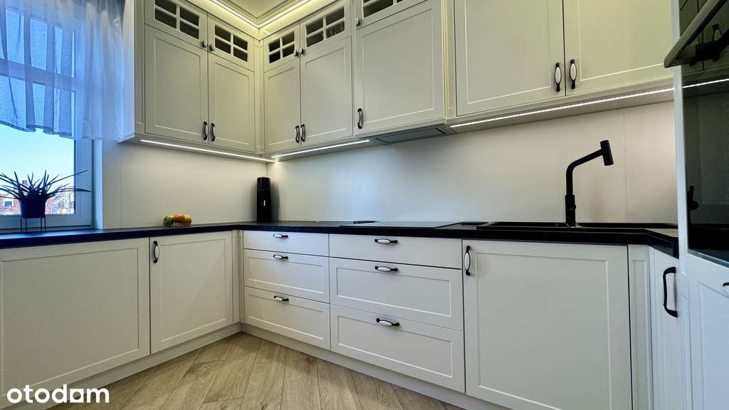 Dwupoziomowe mieszkanie na Starym Mieście - Pełny obrazek: 2/17