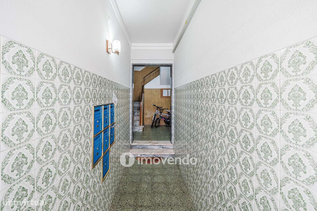 Apartamento T2 no centro do Lavradio-37