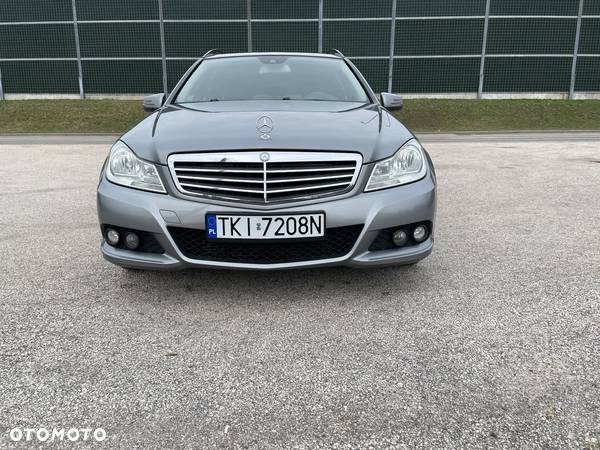 Mercedes-Benz Klasa C 250 T CDI DPF (BlueEFFICIENCY) 7G-TRONIC Elegance - 9