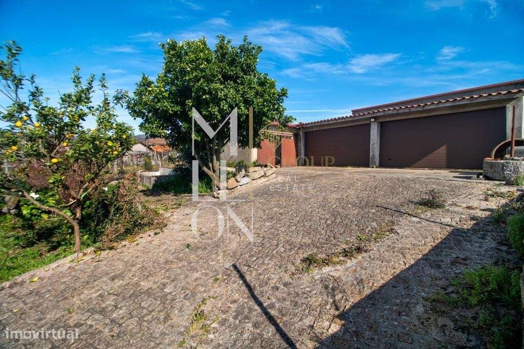 Quinta do Loureiro: Uma Casa Solar Histórica e Elegante em Lousada-28