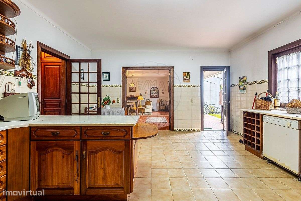 Moradia T4 para venda-24