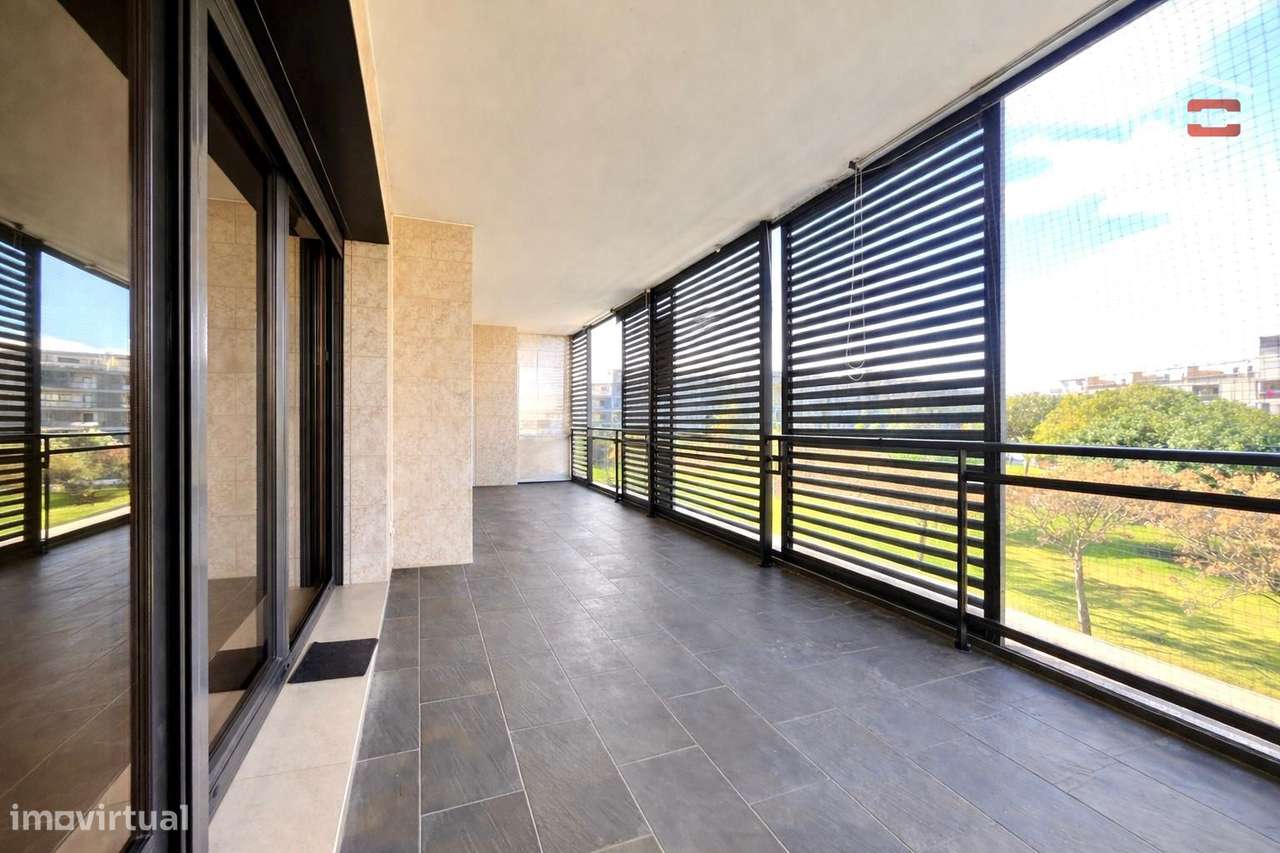 Fabuloso Apartamento T3 Alcochete 140m2, 2 andar c/Elevador e lugar... - Grande imagem: 5/28