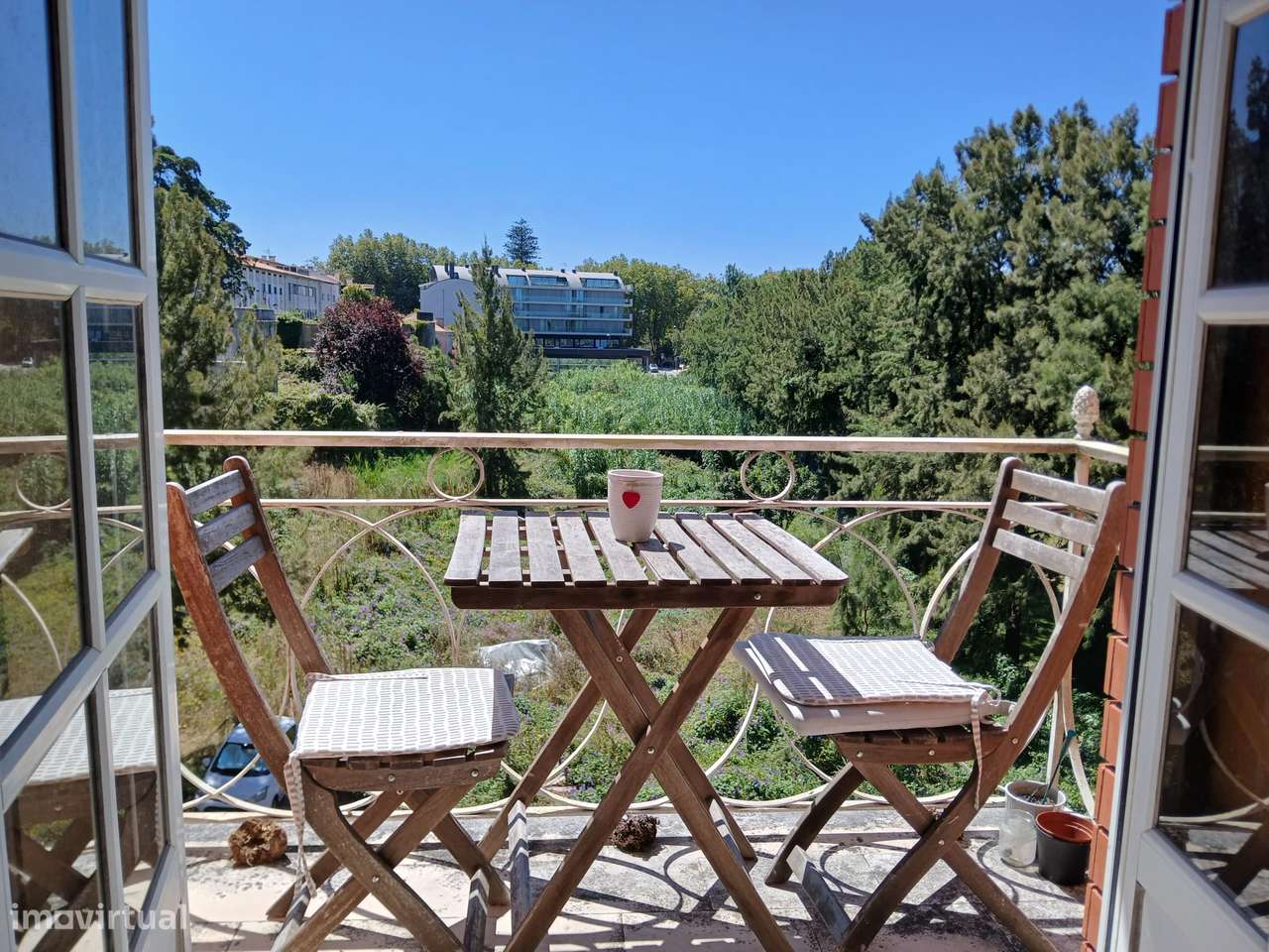 Apartamento T2 mobilado no coração de Aveiro - Grande imagem: 1/8