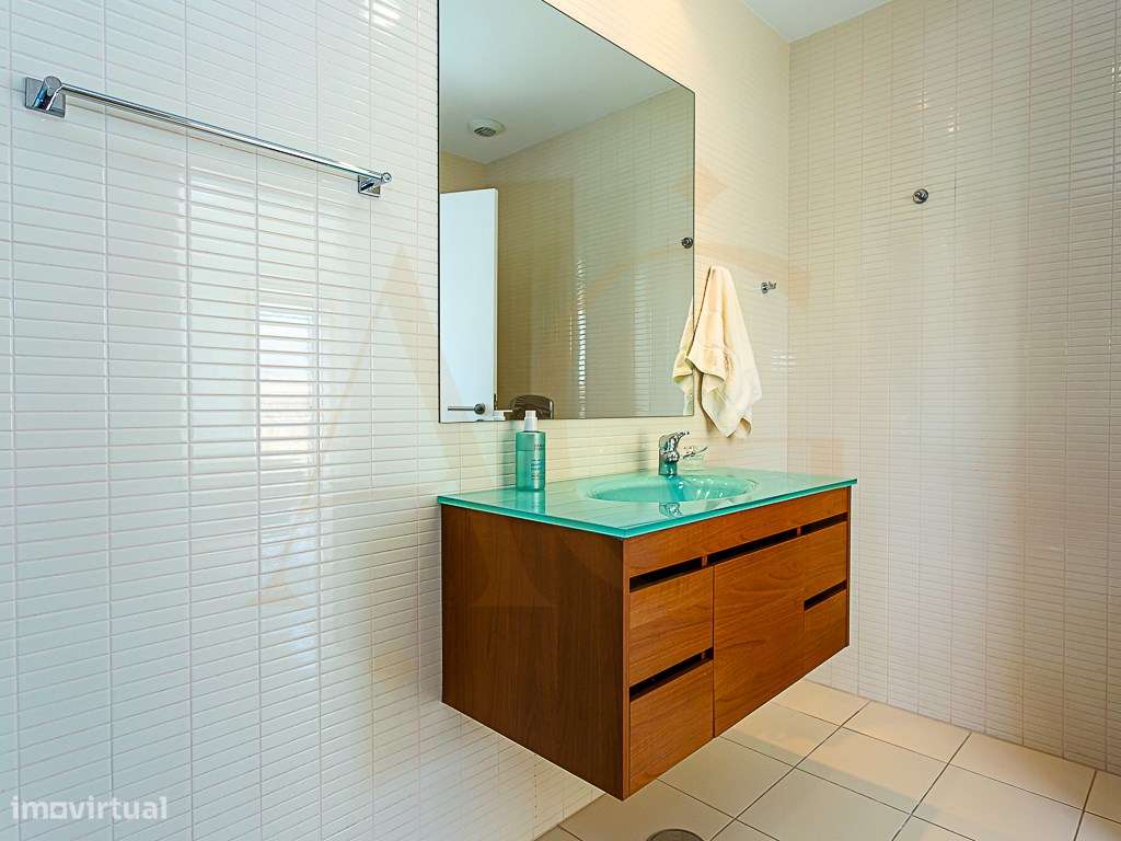 Apartamento T3 em Olhão com vistas incríveis e piscina comum-38