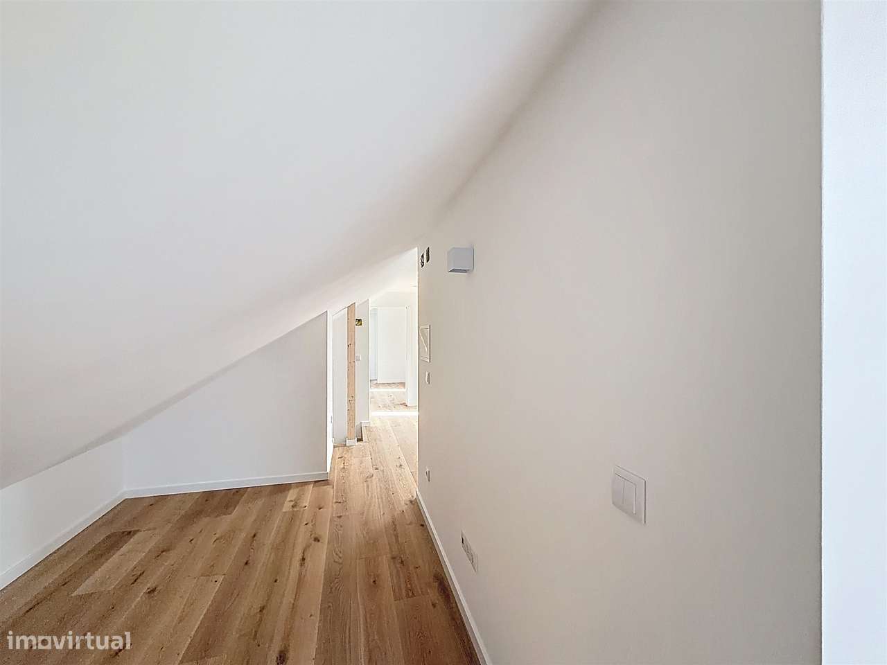 Apartamento T1+1 no centro da cidade-13