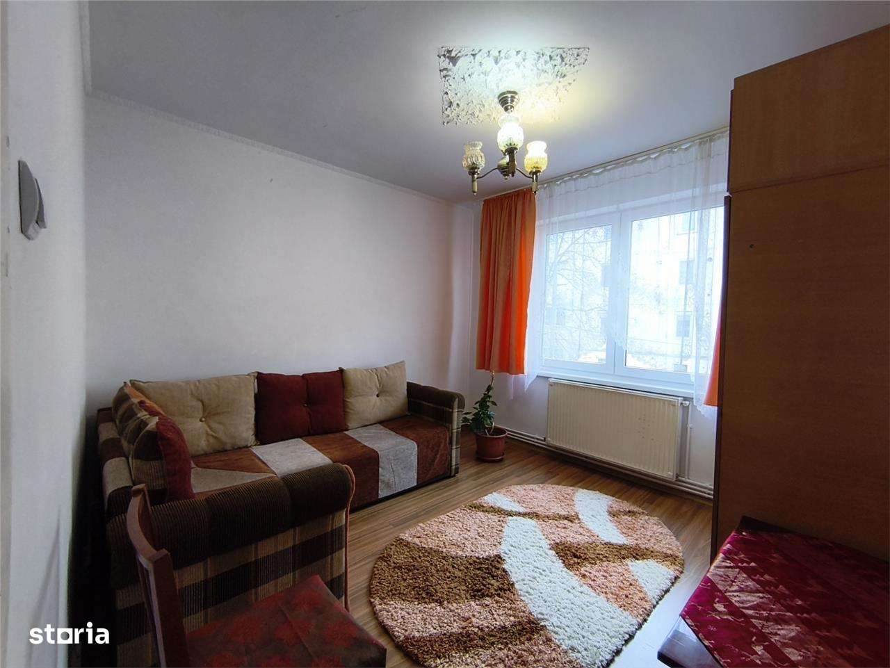 Apartament 3 Camere 68mp Etaj 1 Zona linistita - Imagine principală: 1/10