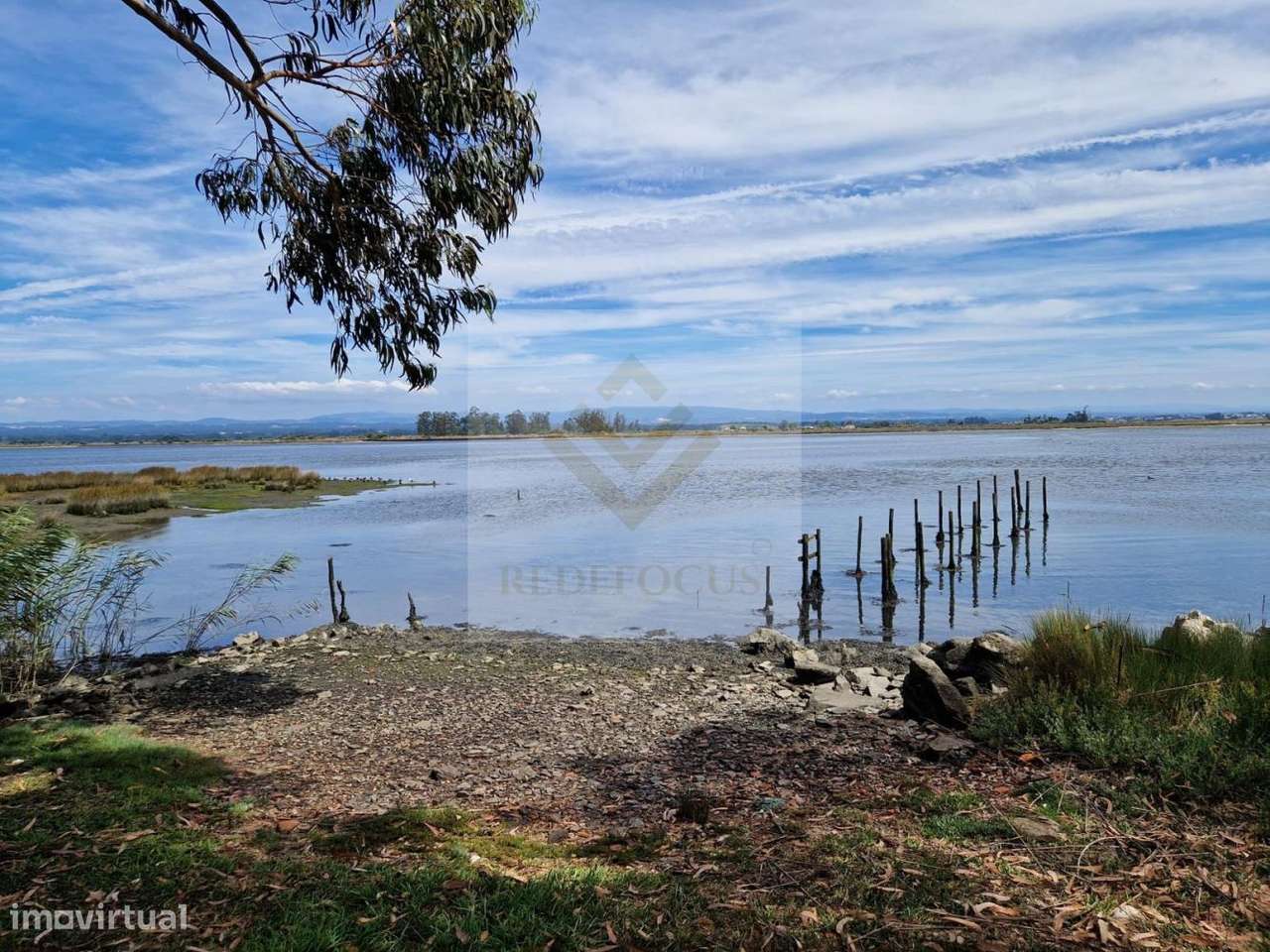 Moradia Geminada T3 em Bruto com Vista para a Ria-23