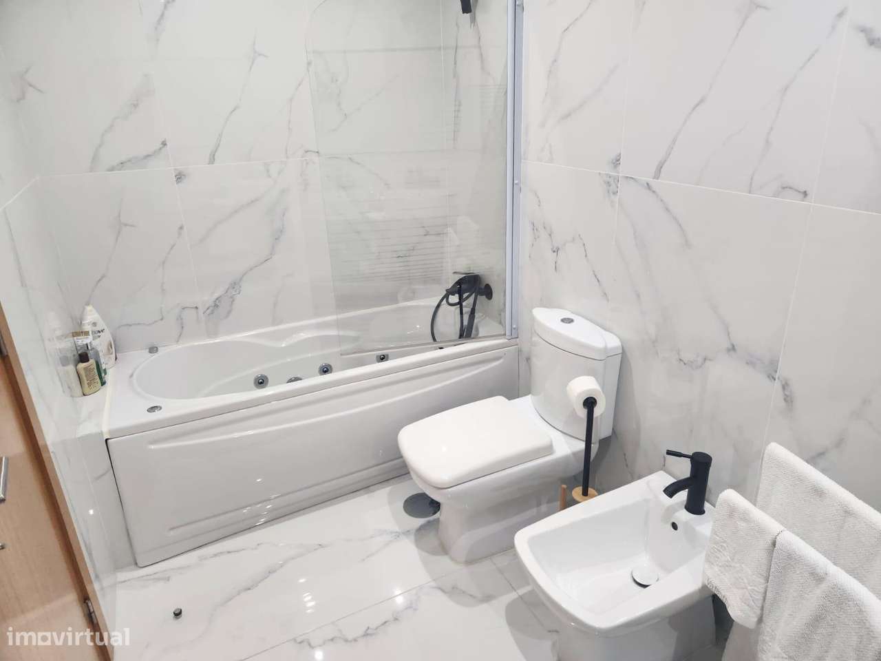 Apartamento T3 Centro com piscina - Grande imagem: 4/52