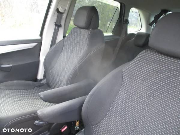 Citroën C4 Picasso 1.6 HDi Impress - 15