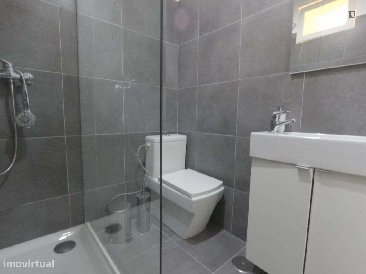 Apartamento com 1 quartos - localizado em Graça Lisbon - Grande imagem: 4/6