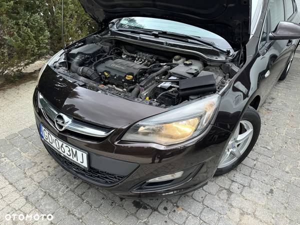 Opel Astra IV 1.4 T Business S&S EU6 - 9