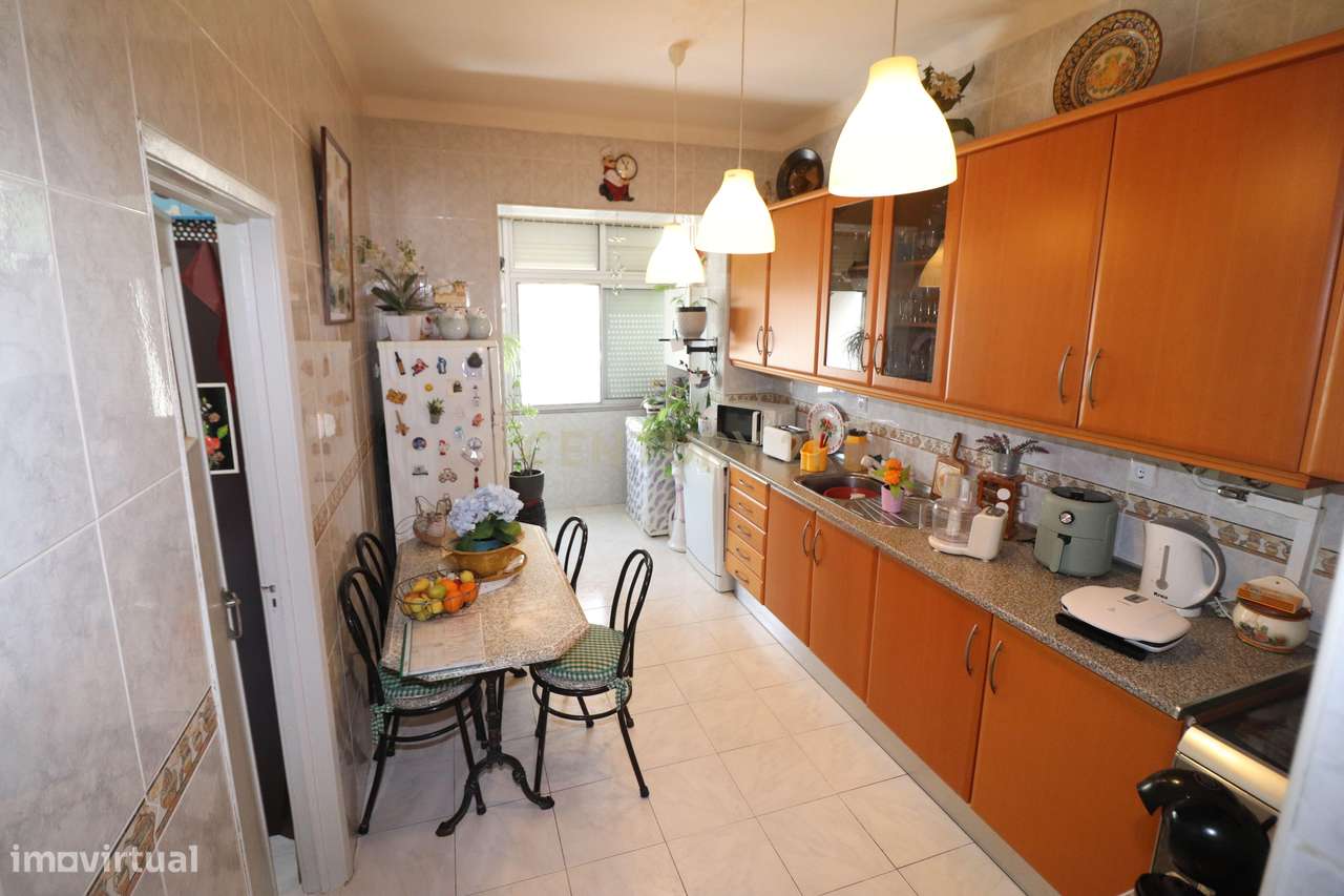 Apartamento T3 em Excelente Estado no Lavradio – Barreiro - Grande imagem: 1/18