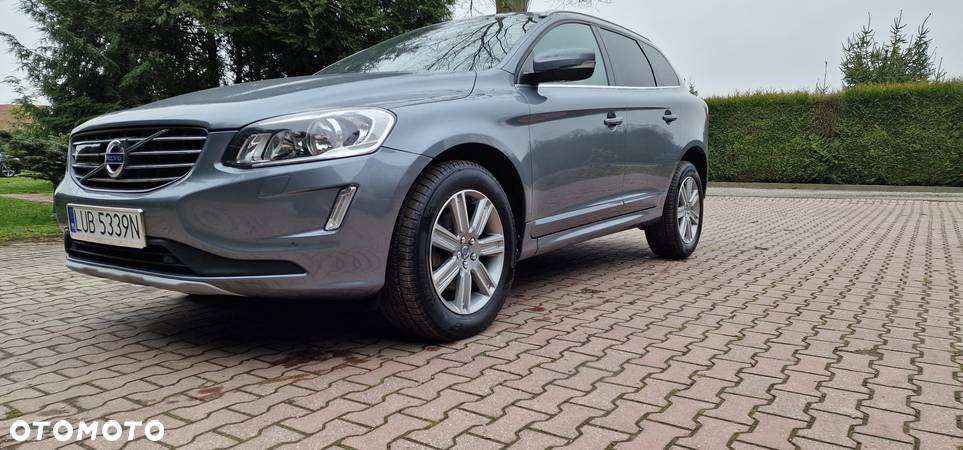 Volvo XC 60 D3 Drive-E Momentum - 1