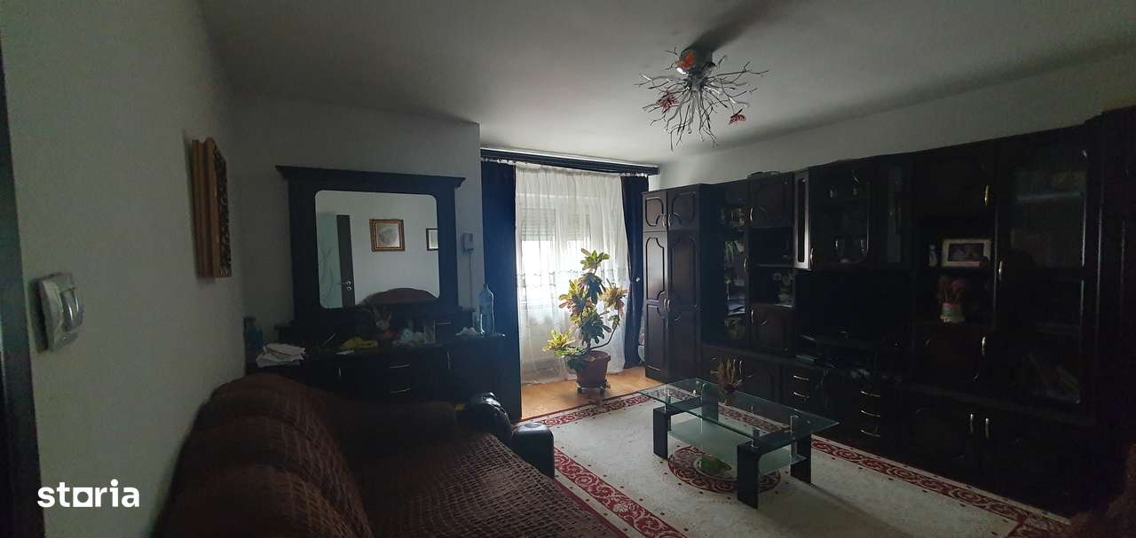 Apartament cu 3 camere, balcon, George Enescu-5