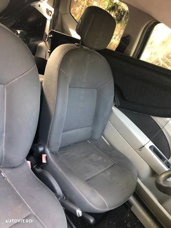 Scaune fata interior Renault Twingo 2 - 4