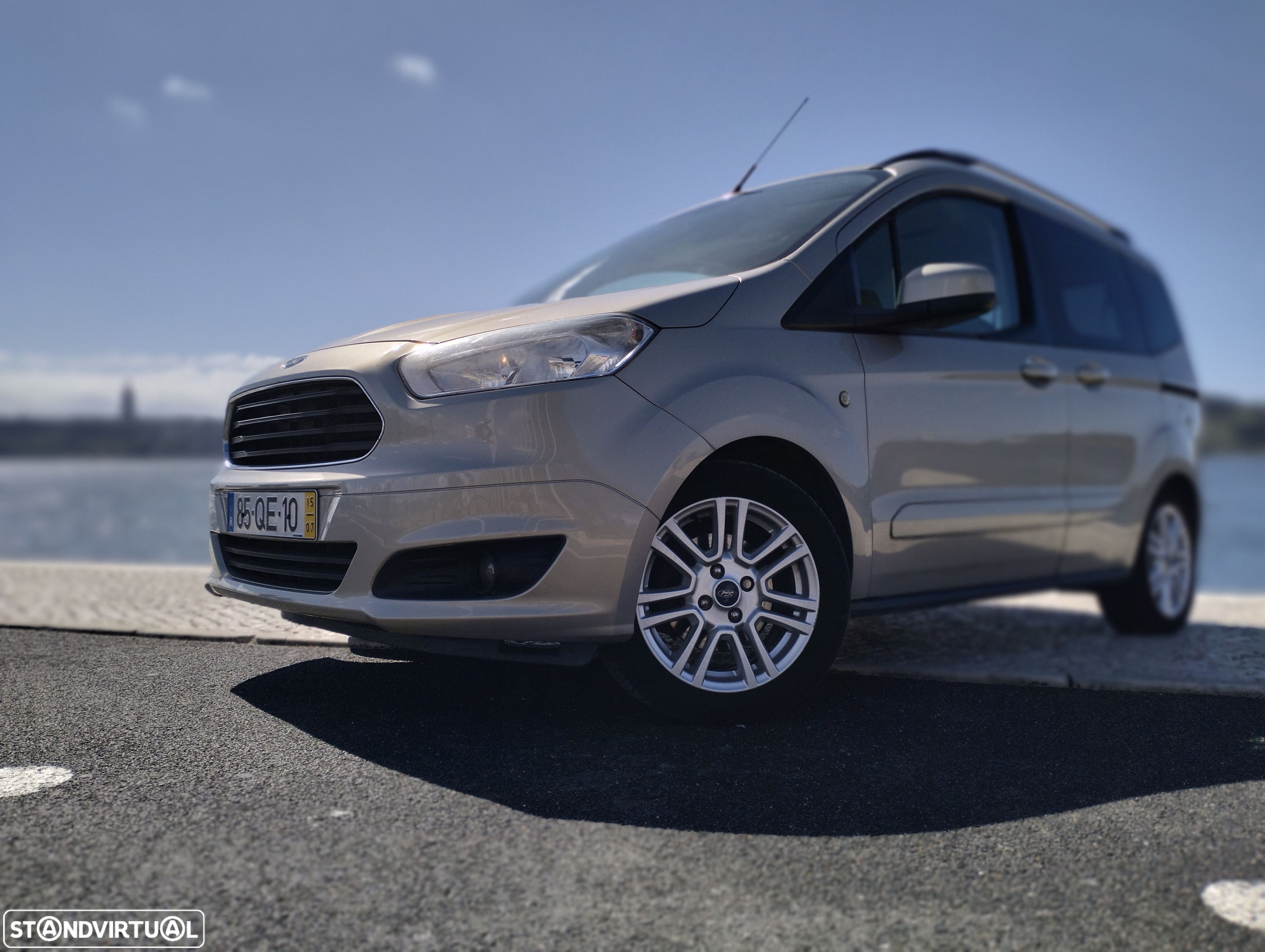 Ford Tourneo Courier - 1