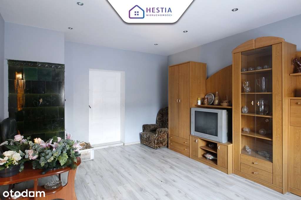 Poniemiecki dom z dużą stodołą - super cena!-5