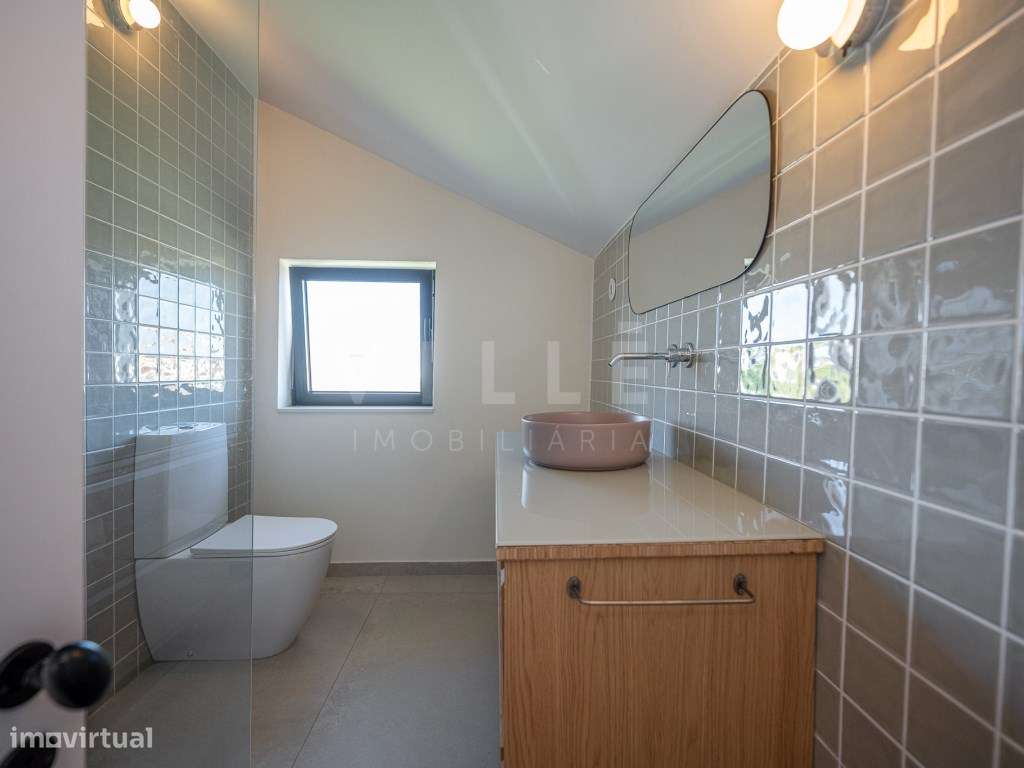 Moradia Independente T5 renovada em 2025 | 1450m2 de terreno | Prai...-32