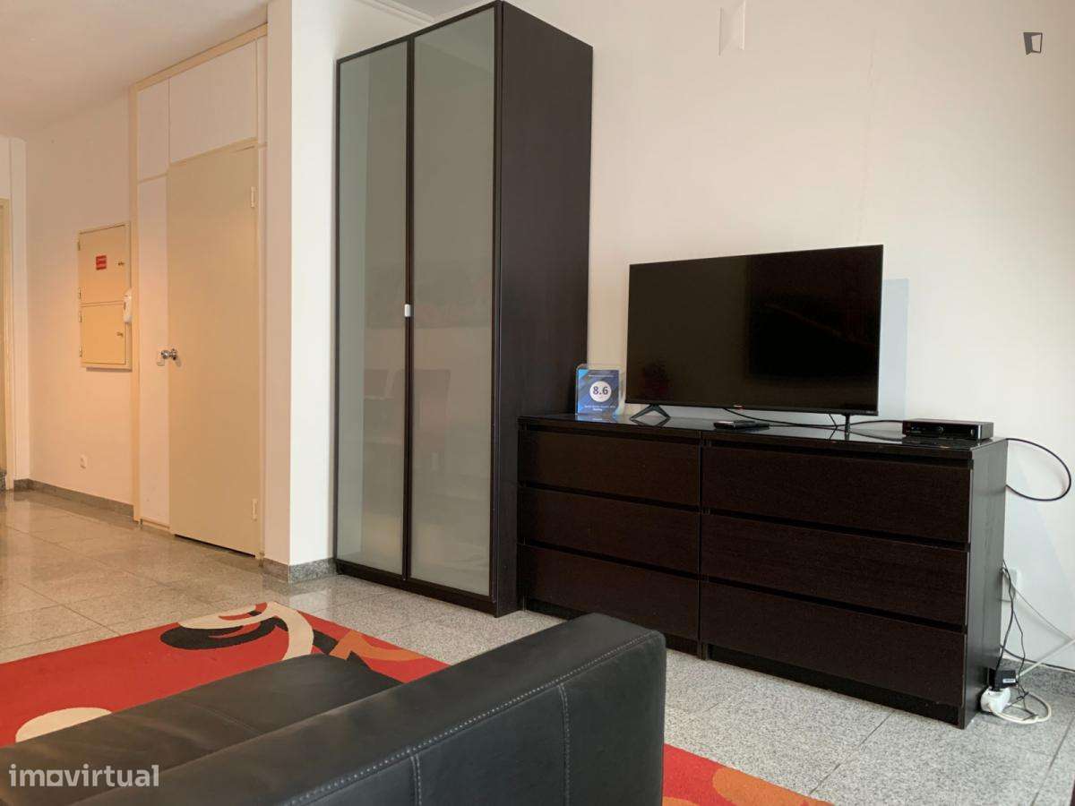 Apartamento com 1 quartos - localizado em Estrela Lisbon - Grande imagem: 3/10