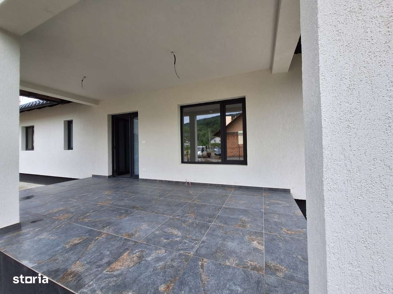Hemeius,casa cu 3 dormitoare,2 grupuri sanitare-1