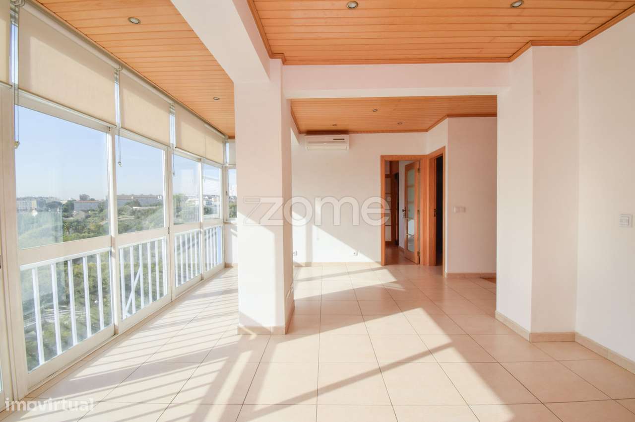 Apartamento T1 com Vista Rio e Estacionamento – Marvila, Lisboa - Grande imagem: 2/24