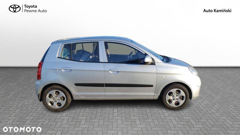 Kia Picanto - 8