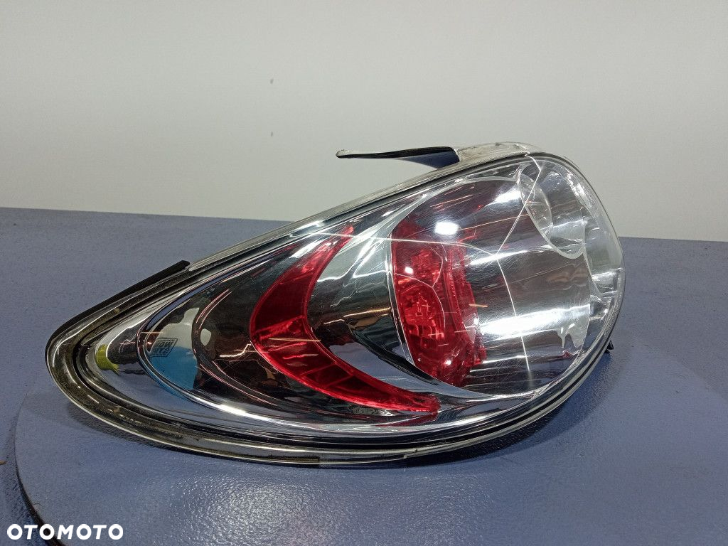 PEUGEOT 206 HB LAMPA TYŁ LEWA TYLNA LEXUS LOOK SK3711-A2B6 - 2