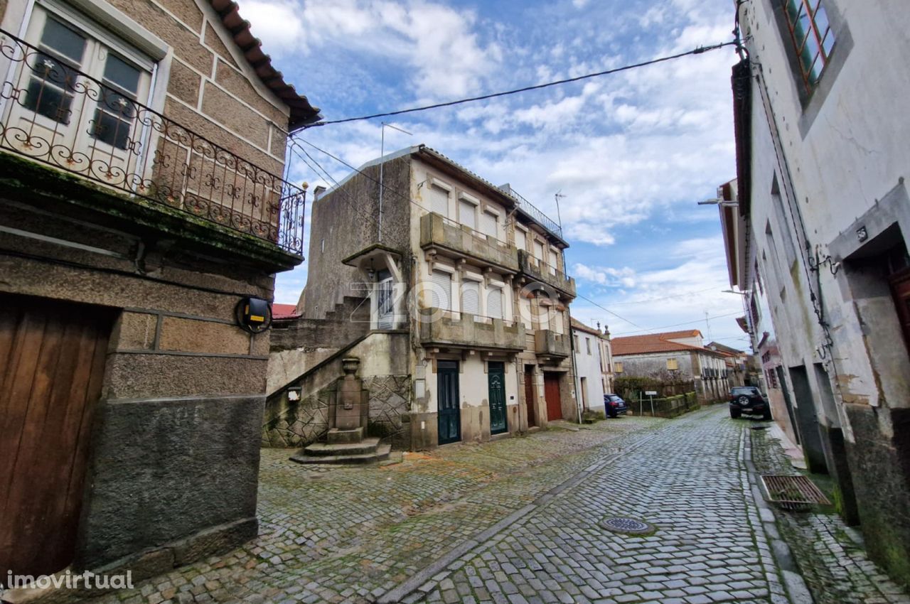 Moradia em pedra em Arcozelo da Serra