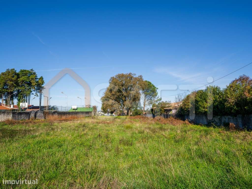 Terreno para construção de habitação ou comércio - Grande imagem: 3/17
