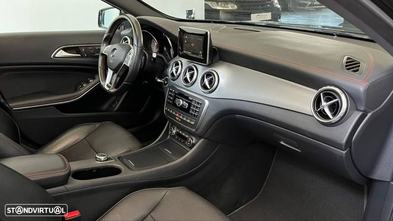 Mercedes-Benz GLA 220 CDi AMG Line 4-Matic - 12