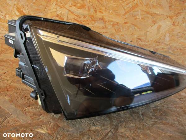 LAMPA PRAWA PRZEDNIA SKODA SCALA FULL LED CRYSTAL - 3