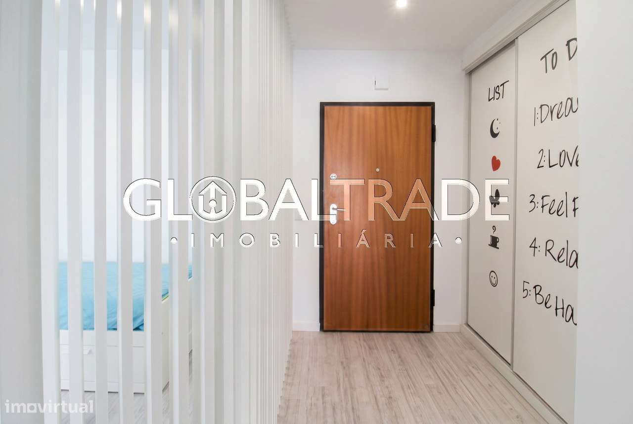 Apartamento T2 Renovado em Valbom-14