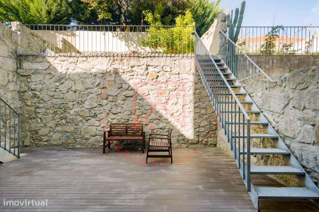 Moradia T4 situada na Boavista-23