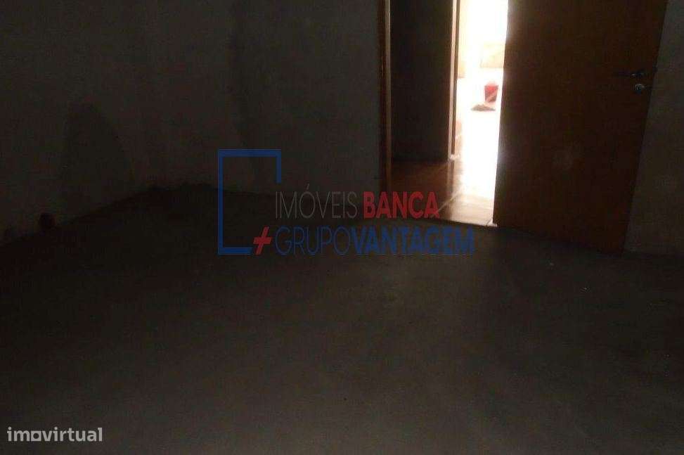 11 GARAGENS - NELAS - VISEU - Grande imagem: 5/22