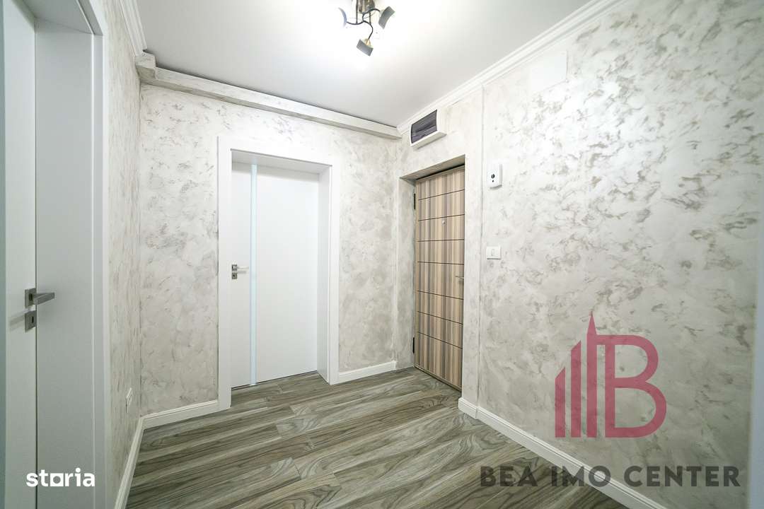 Apartament 3 camere , renovat complet, etaj 1, B-dul Revoluției-4