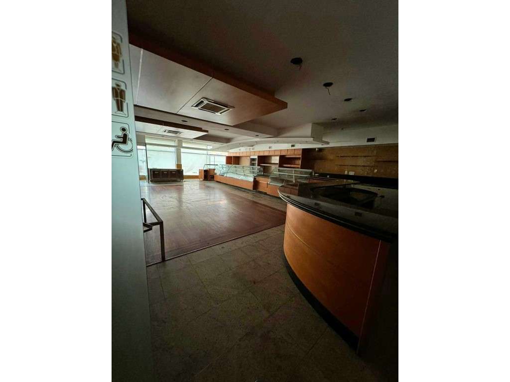 Oportunidade de negócio no coração de V. N. de Gaia-18