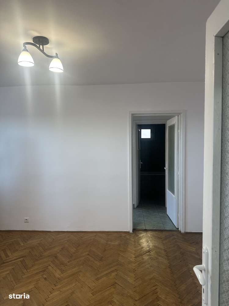 Campina - ap 2 cam - et. 1 - 48500 Euro - Imagine principală: 4/10