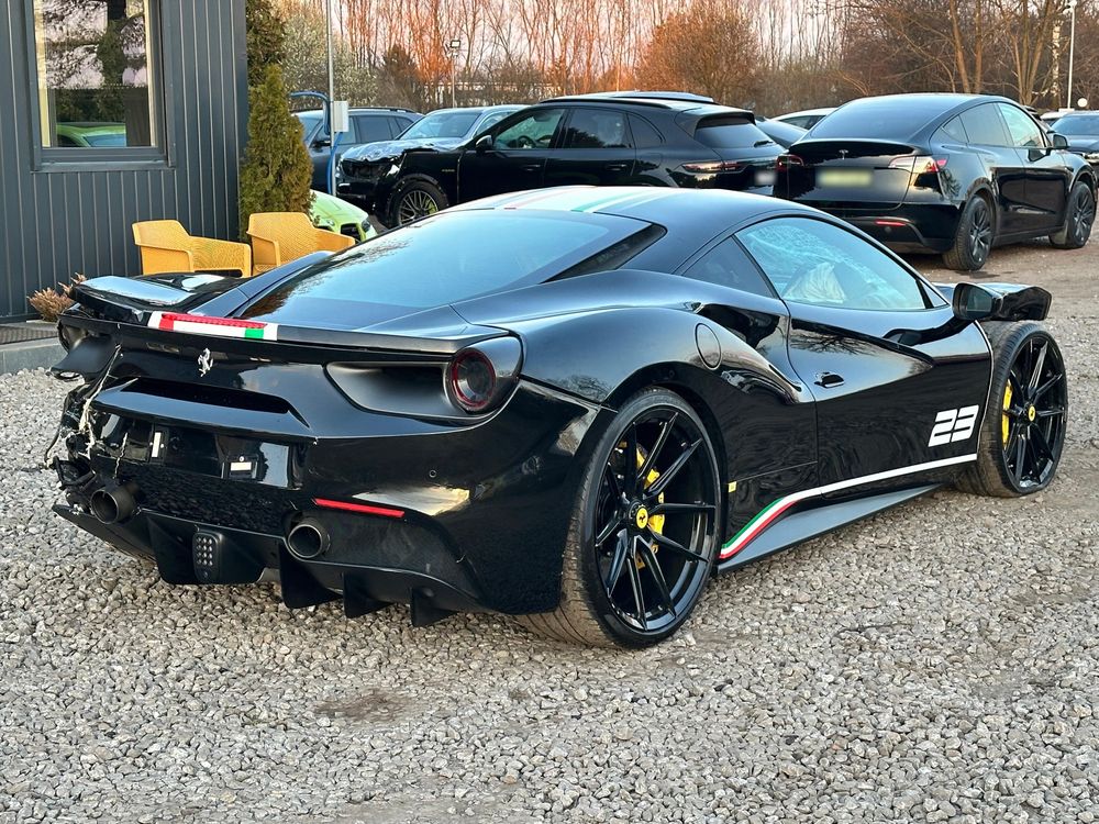 Ferrari 488 2015