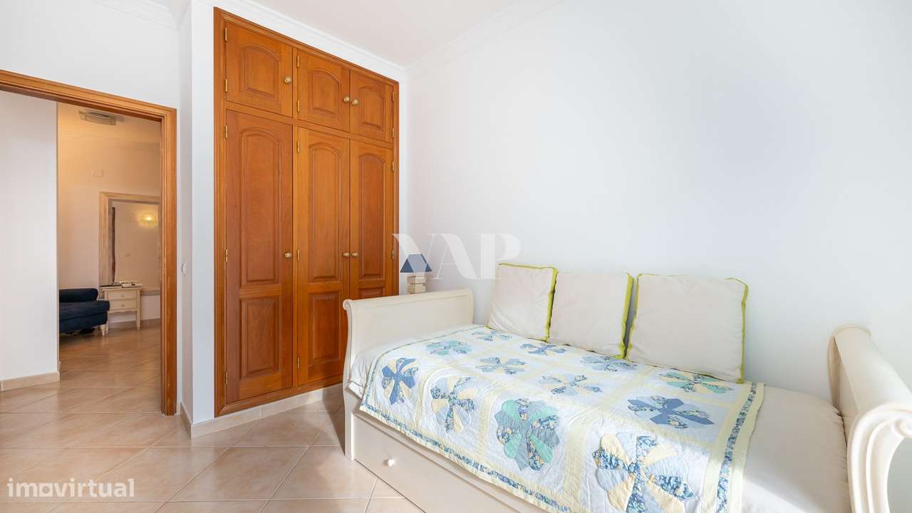 Apartamento T3 com Vista Mar na Quinta do Romão, Quarteira-14