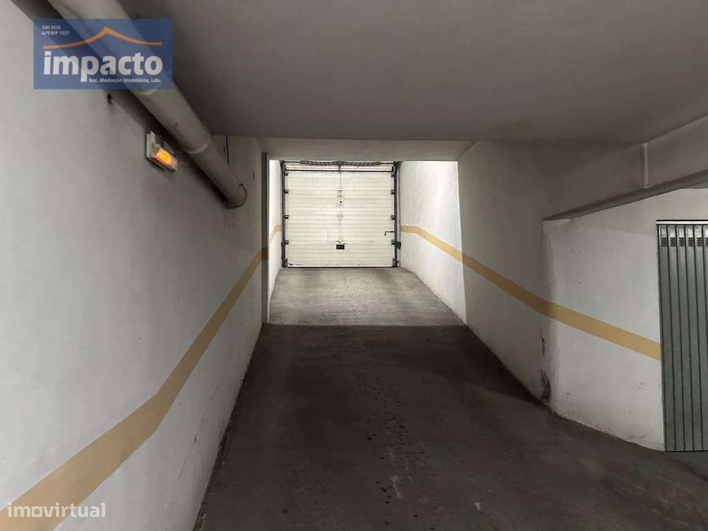 BOX para 1 viatura e arrumos, Choupal, Alverca-6