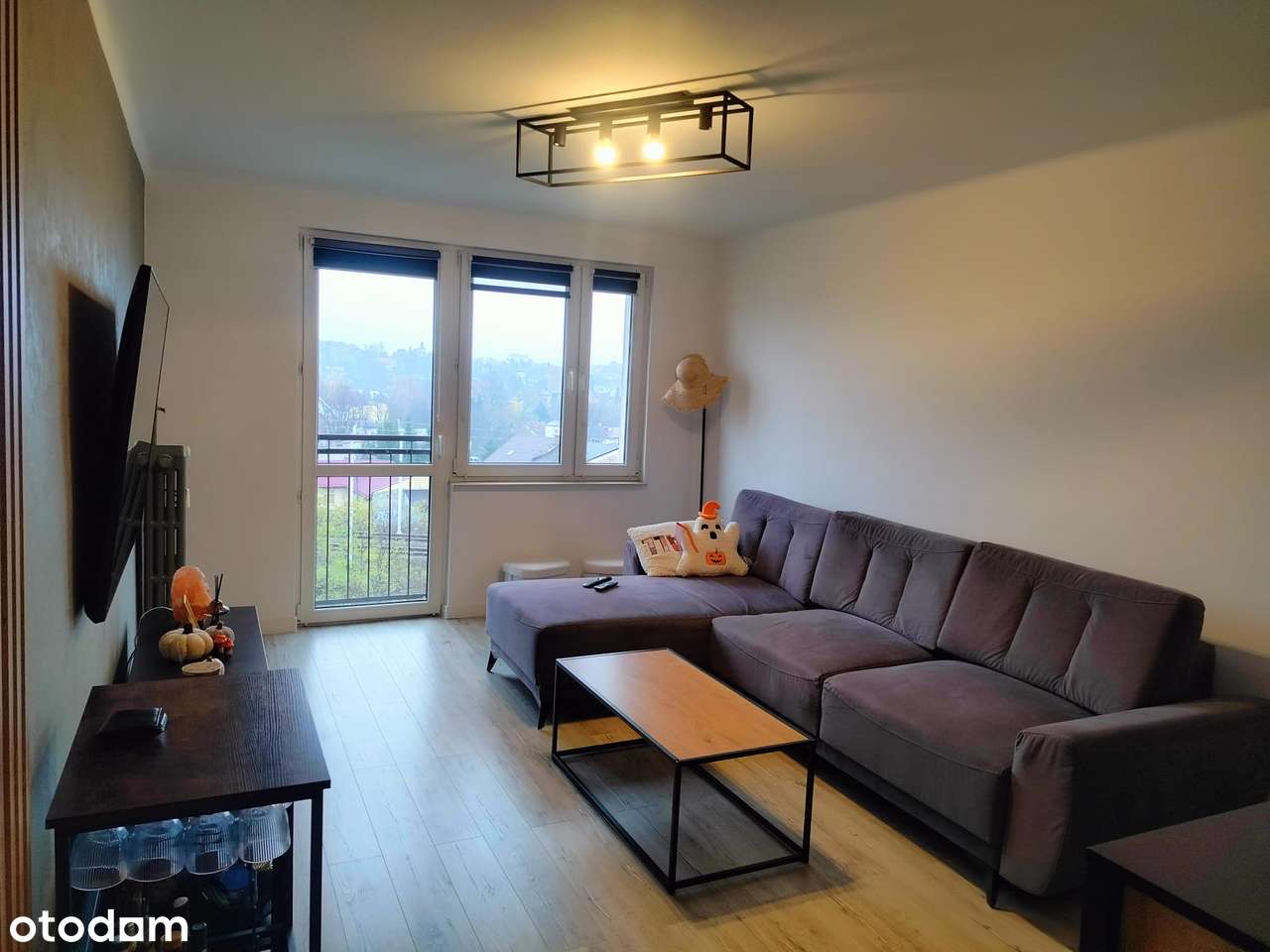 Mieszkanie 2-pokojowe, po remoncie, wysoki standard, pełne wyposażenie - Pełny obrazek: 2/12