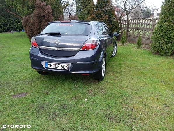 Opel Astra III GTC 1.8 Enjoy - 9